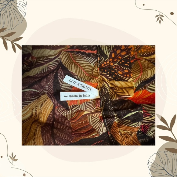 Live 4 Truth Multicolor Boho Chic Bell Sleeve Blouse - Picture 5 of 5